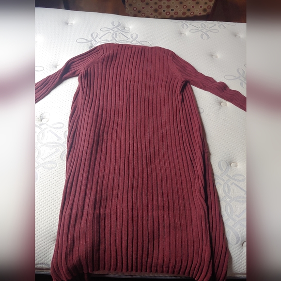 Maroon long sleeve button down sweater dress - Picture 4 of 4